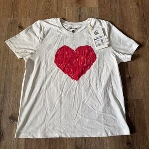 NWT Thinking‎ Mu White Heart Ida T-Shirt Red Heart Crewneck size medium